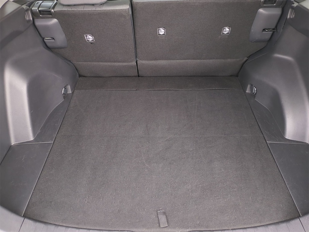 2023 Toyota RAV4 XLE 16