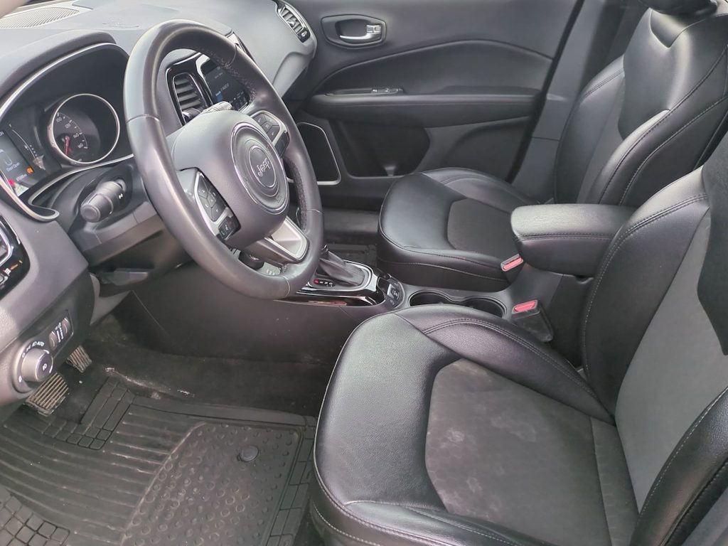 Thumbnail: 2021 Jeep Compass - 10