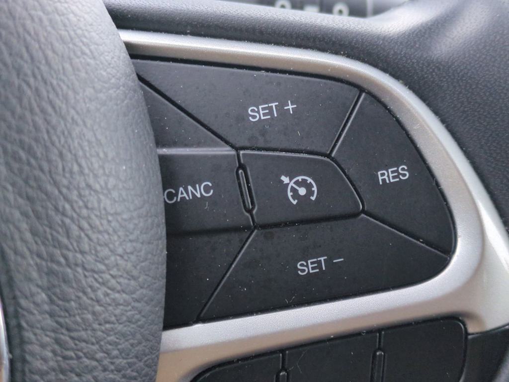 Thumbnail: 2021 Jeep Compass - 29