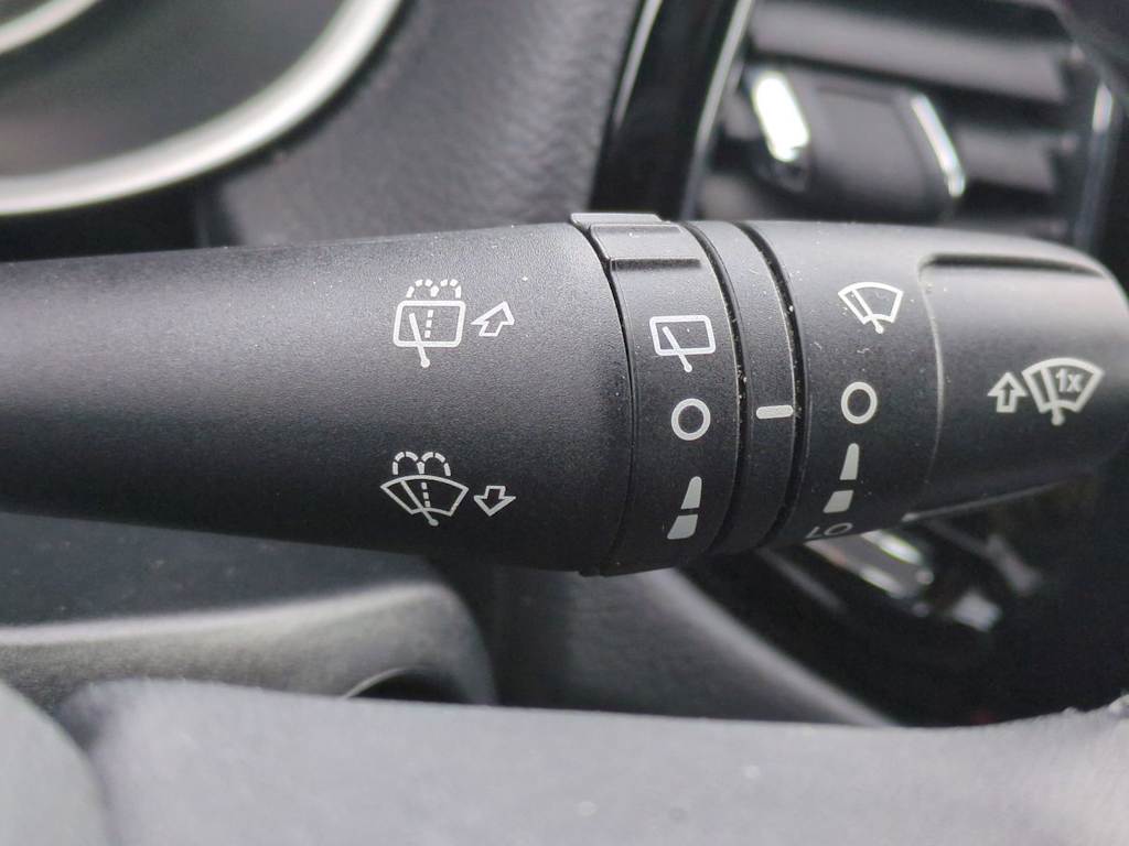 Thumbnail: 2021 Jeep Compass - 16