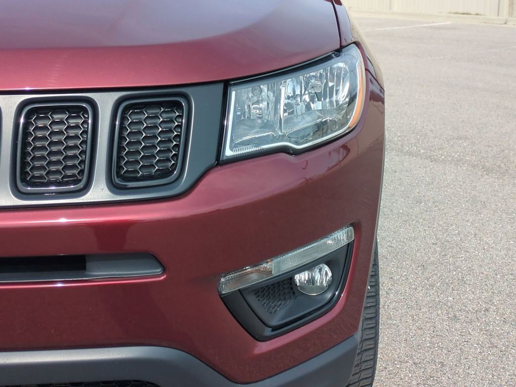 Thumbnail: 2021 Jeep Compass - 23