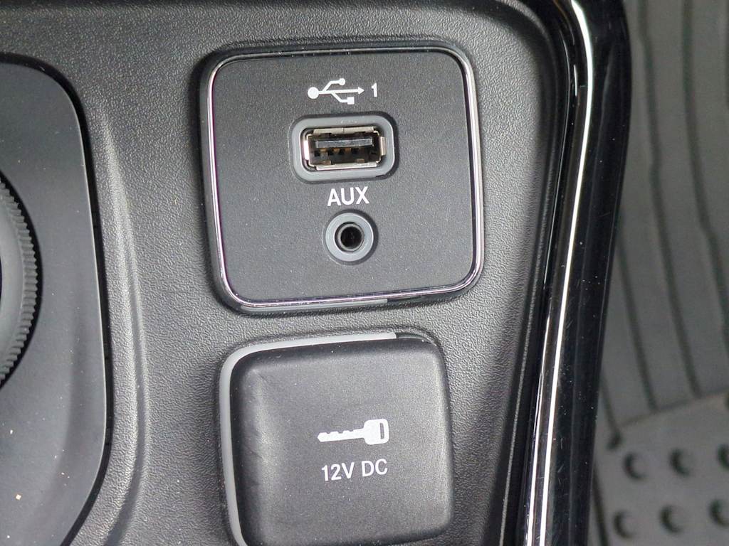 Thumbnail: 2021 Jeep Compass - 32