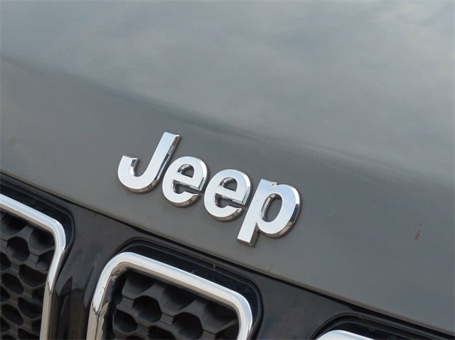 2023 Jeep Compass Limited 7