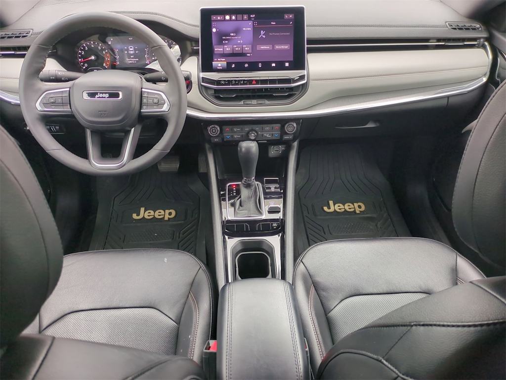 Thumbnail: 2023 Jeep Compass - 9