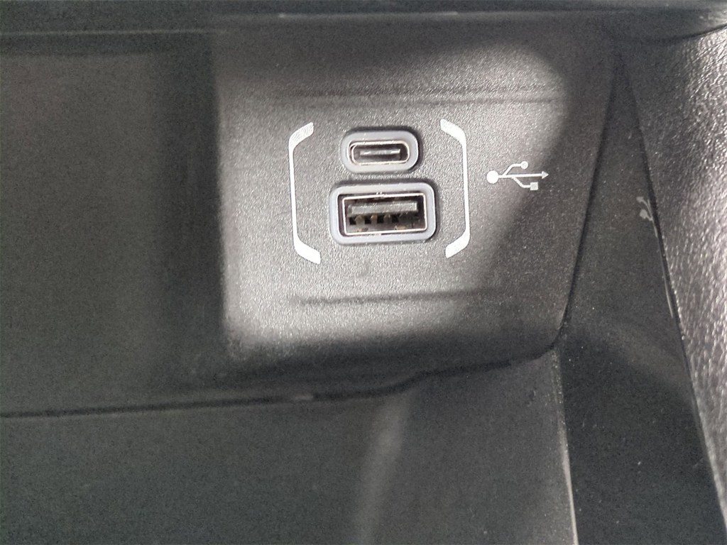 Thumbnail: 2023 Jeep Compass - 34