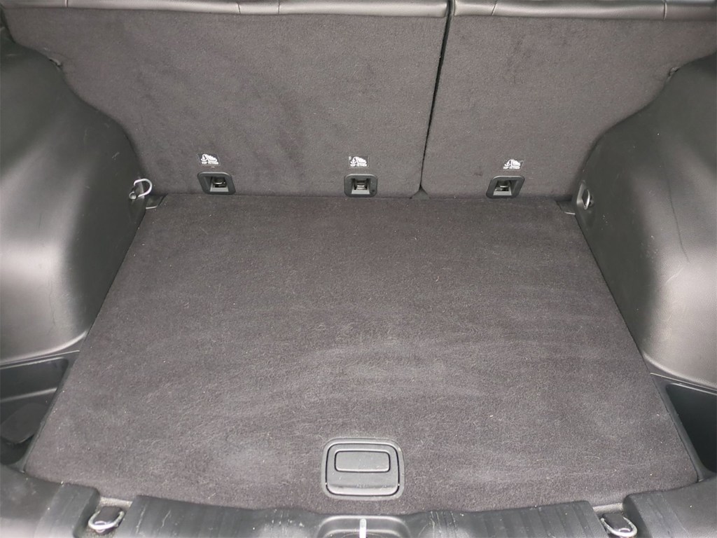 Thumbnail: 2023 Jeep Compass - 17