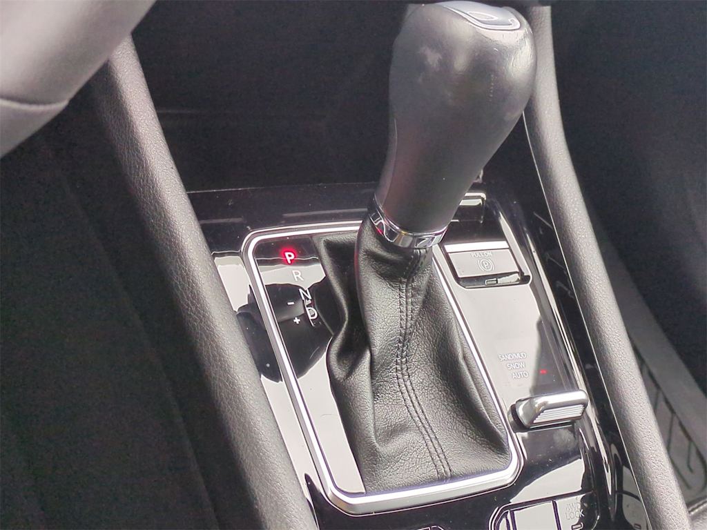 Thumbnail: 2023 Jeep Compass - 15