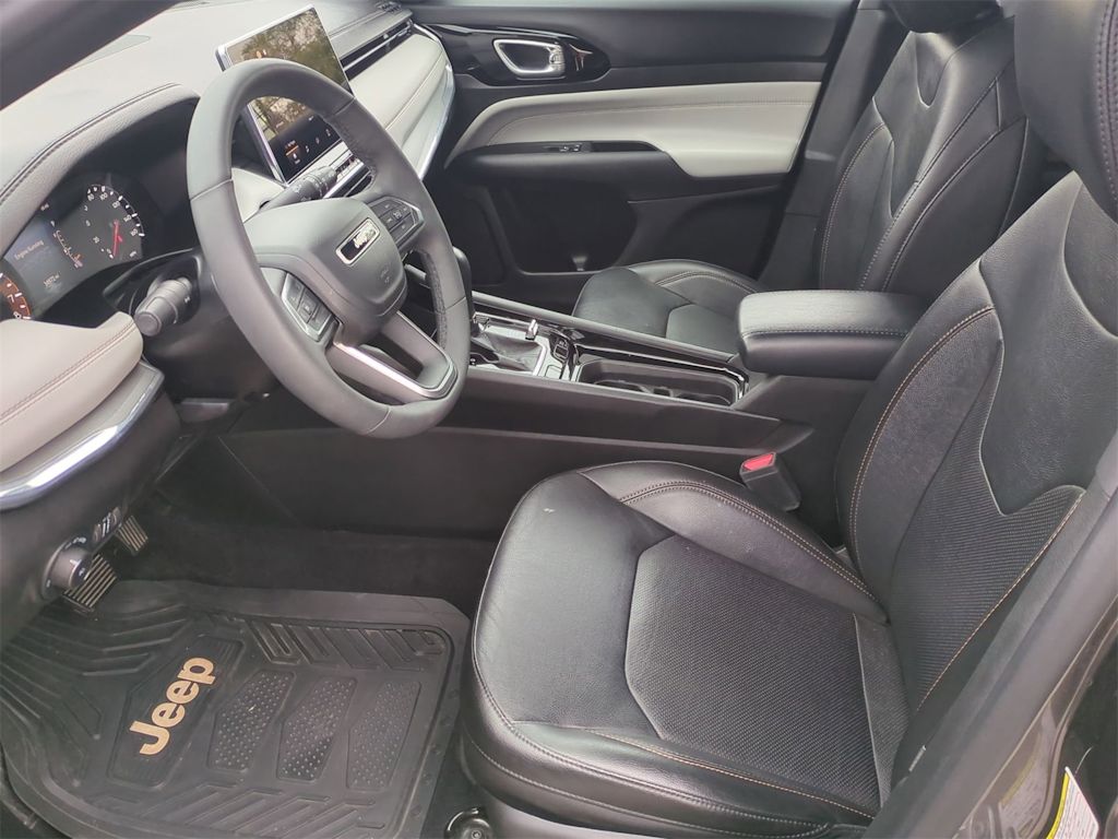 Thumbnail: 2023 Jeep Compass - 10