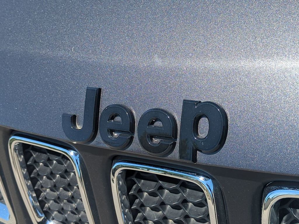 Thumbnail: 2021 Jeep Compass - 7