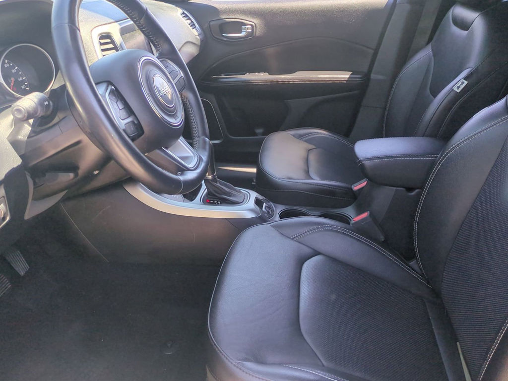 Thumbnail: 2021 Jeep Compass - 10