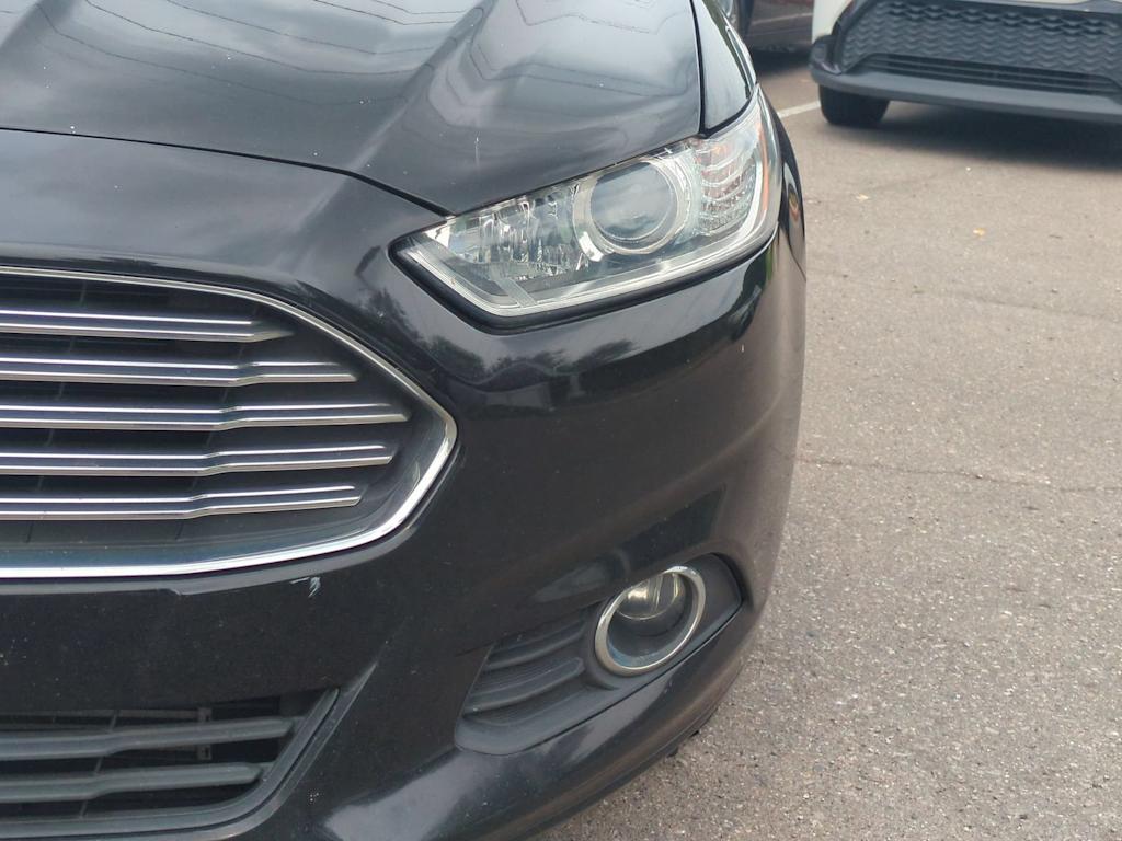 Thumbnail: 2016 Ford Fusion - 24