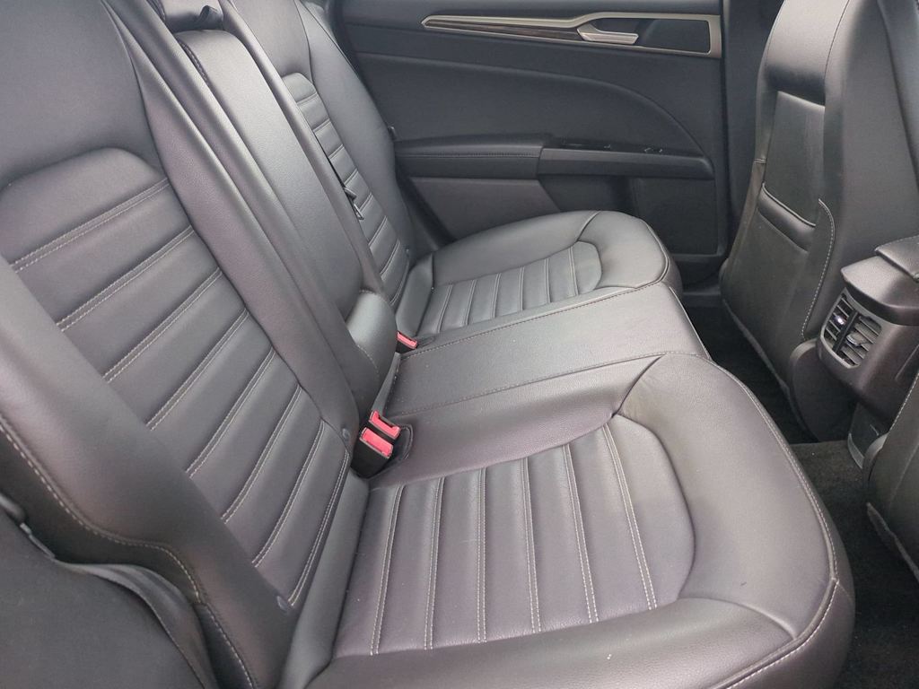 Thumbnail: 2016 Ford Fusion - 28