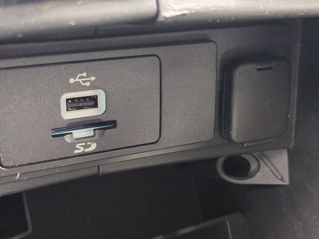Thumbnail: 2016 Ford Fusion - 33