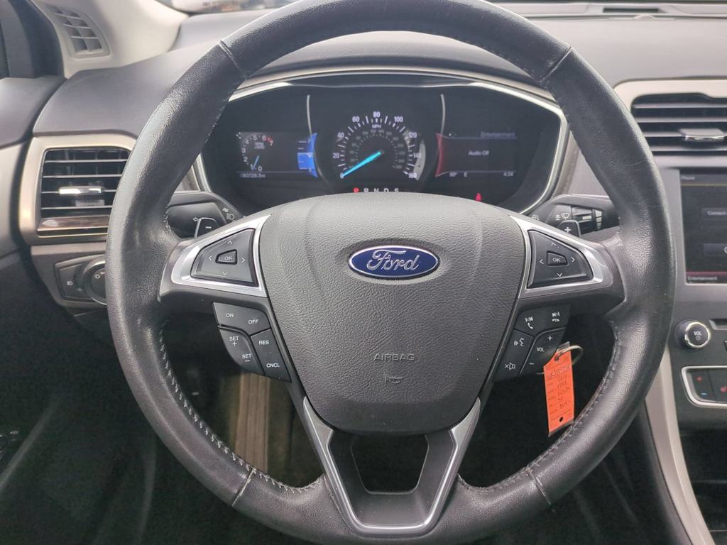 Thumbnail: 2016 Ford Fusion - 13