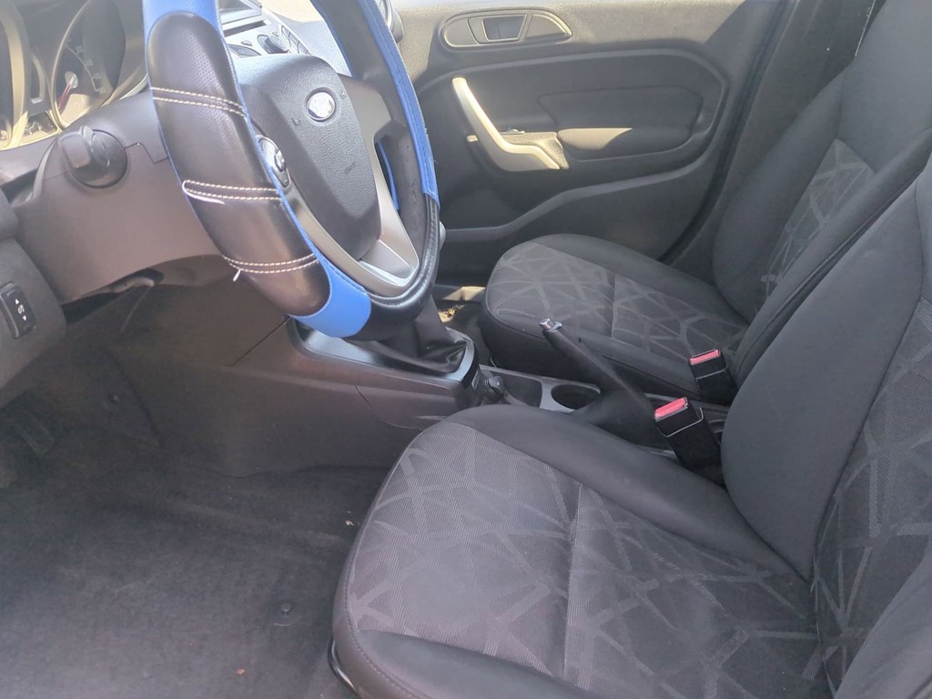 Thumbnail: 2011 Ford Fiesta - 10