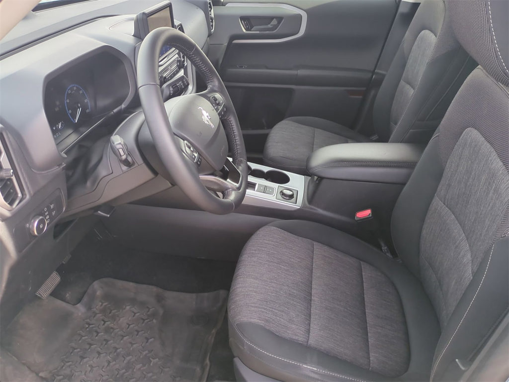 Thumbnail: 2021 Ford Bronco Sport - 9