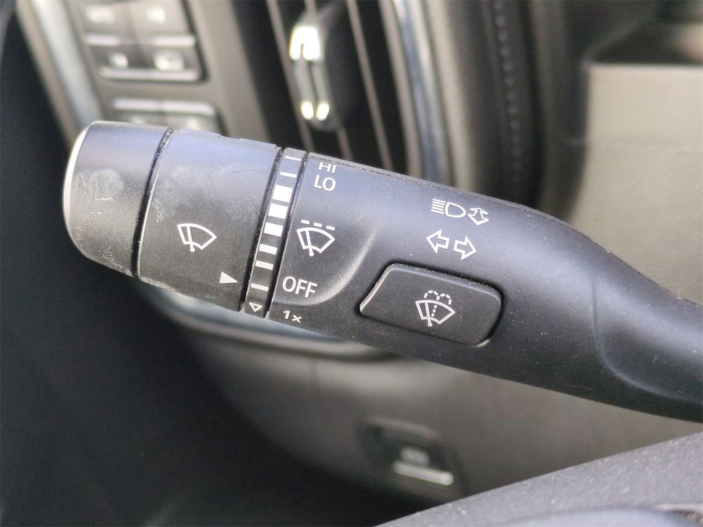 Thumbnail: 2020 Chevrolet Silverado 1500 - 15