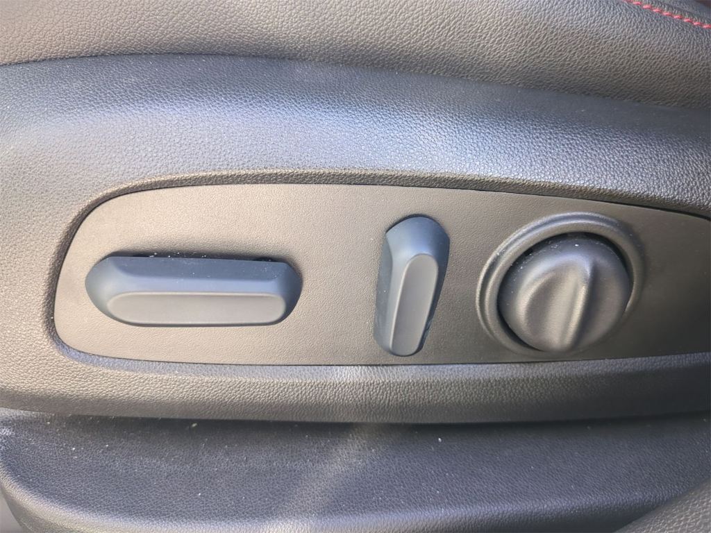 Thumbnail: 2022 Chevrolet Blazer - 26