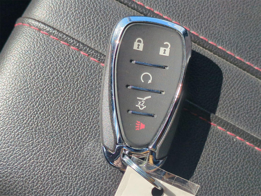 Thumbnail: 2022 Chevrolet Blazer - 18