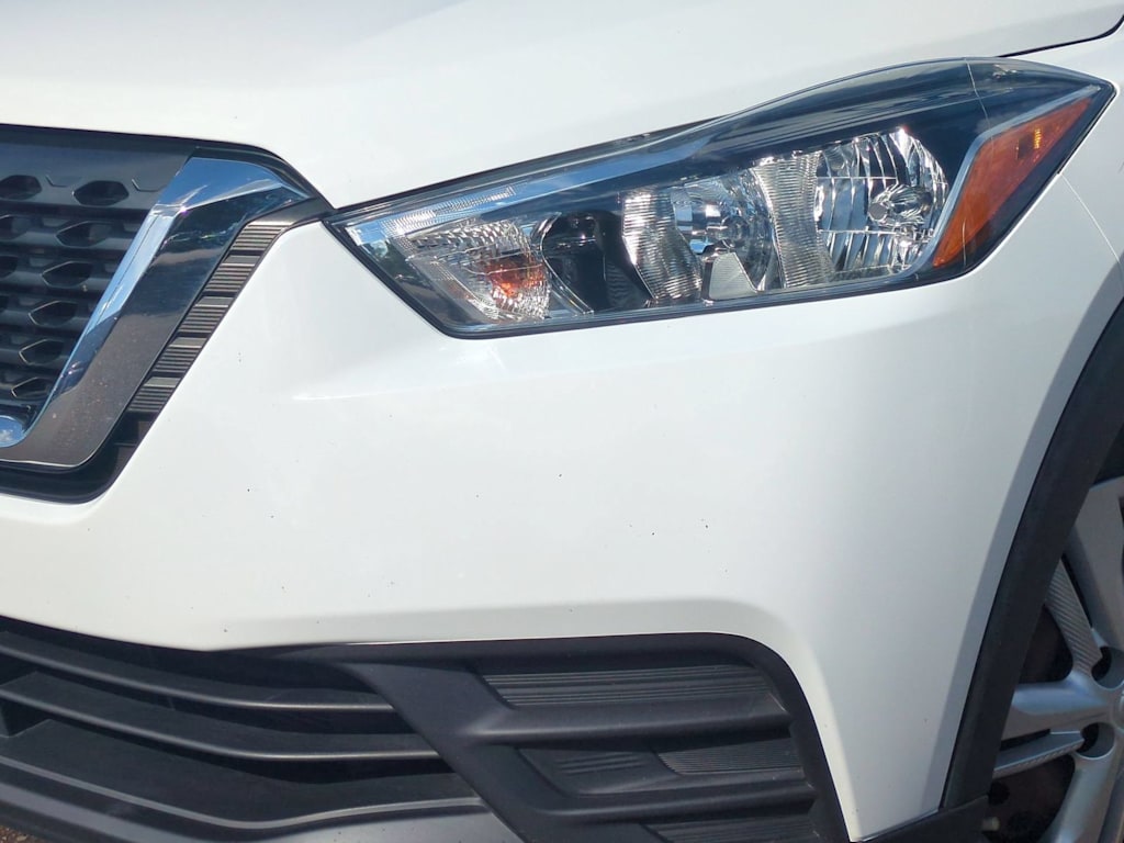 Thumbnail: 2020 Nissan Kicks - 24