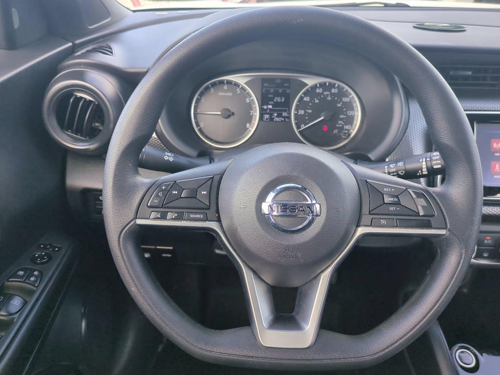 Thumbnail: 2020 Nissan Kicks - 13