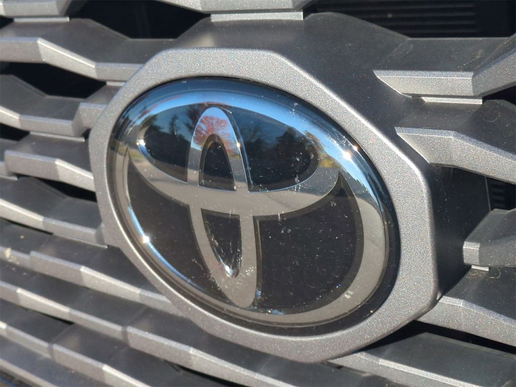 Thumbnail: 2023 Toyota Tacoma - 7