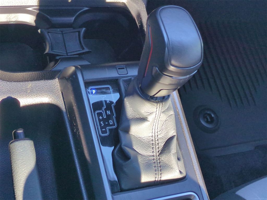 Thumbnail: 2023 Toyota Tacoma - 15