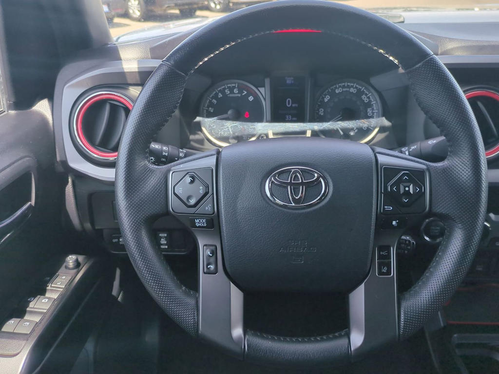 Thumbnail: 2020 Toyota Tacoma - 13