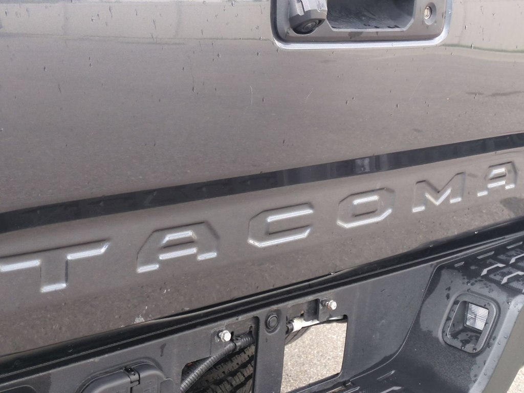Thumbnail: 2023 Toyota Tacoma - 25