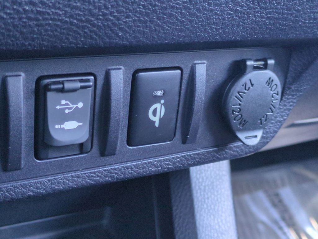 Thumbnail: 2016 Toyota Tacoma - 36