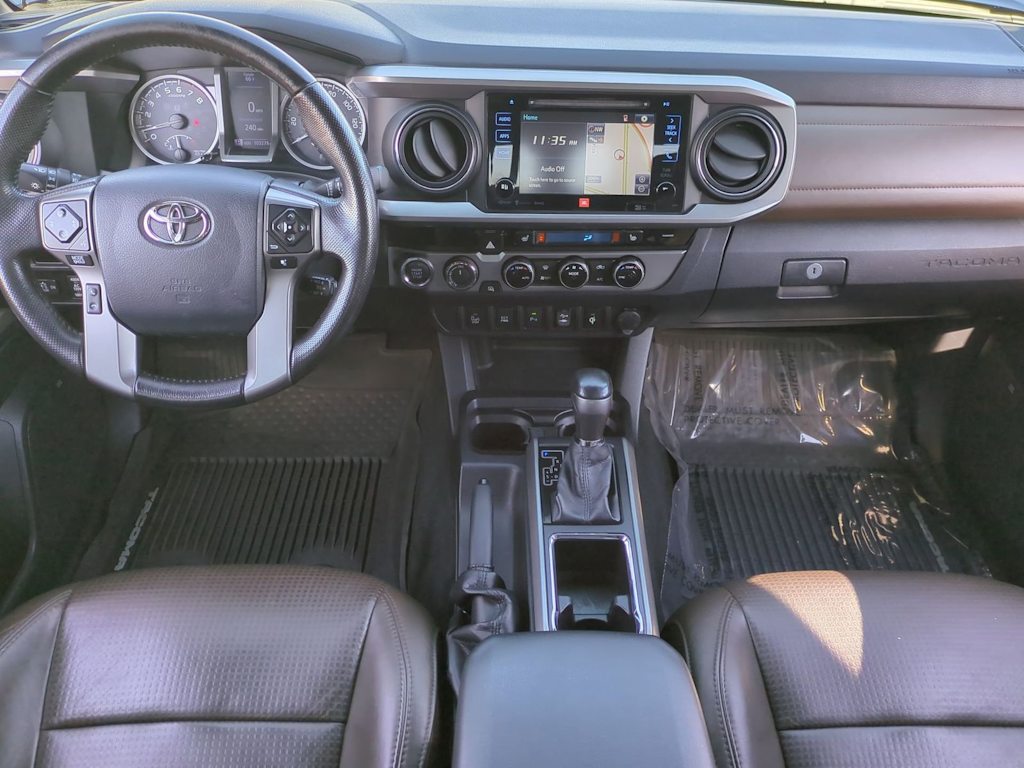 Thumbnail: 2016 Toyota Tacoma - 9