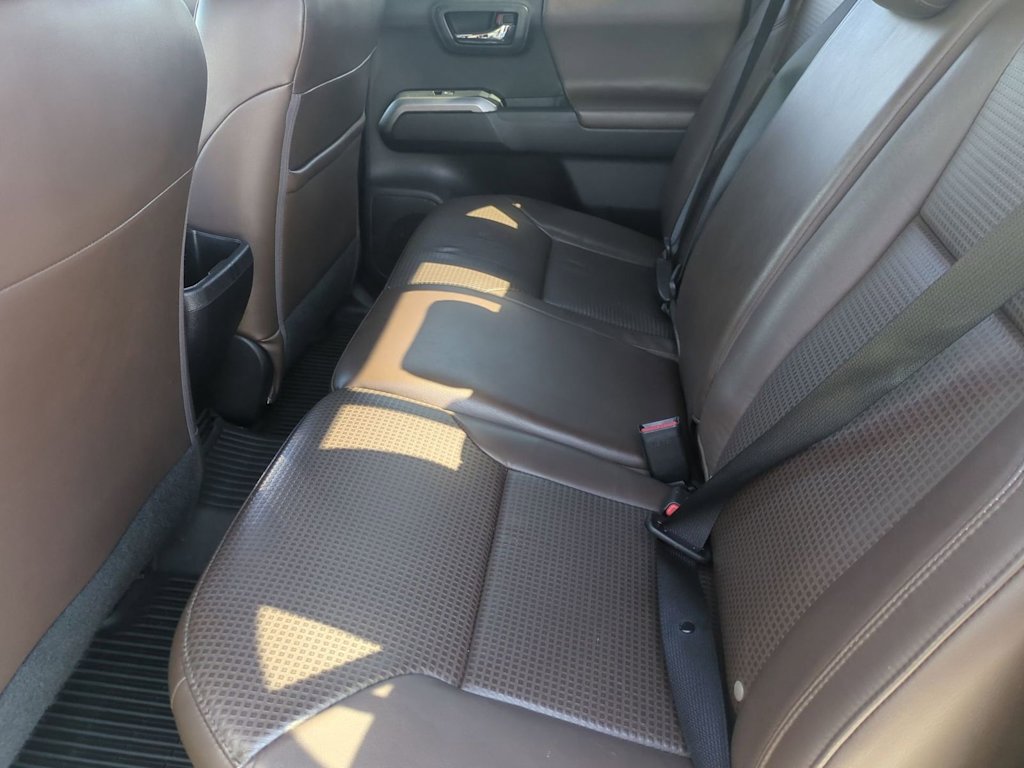 Thumbnail: 2016 Toyota Tacoma - 12