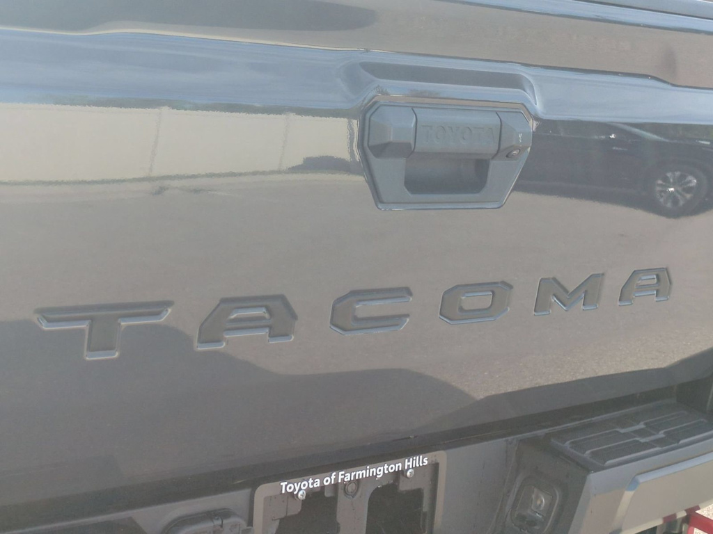 Thumbnail: 2024 Toyota Tacoma - 23