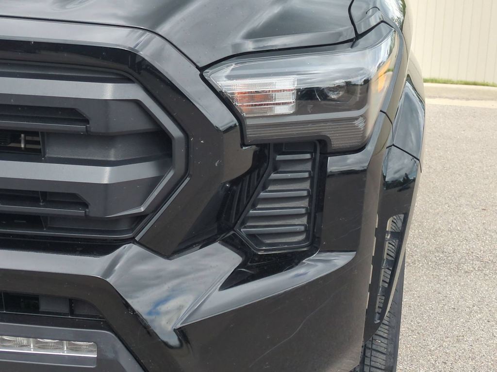 Thumbnail: 2024 Toyota Tacoma - 24