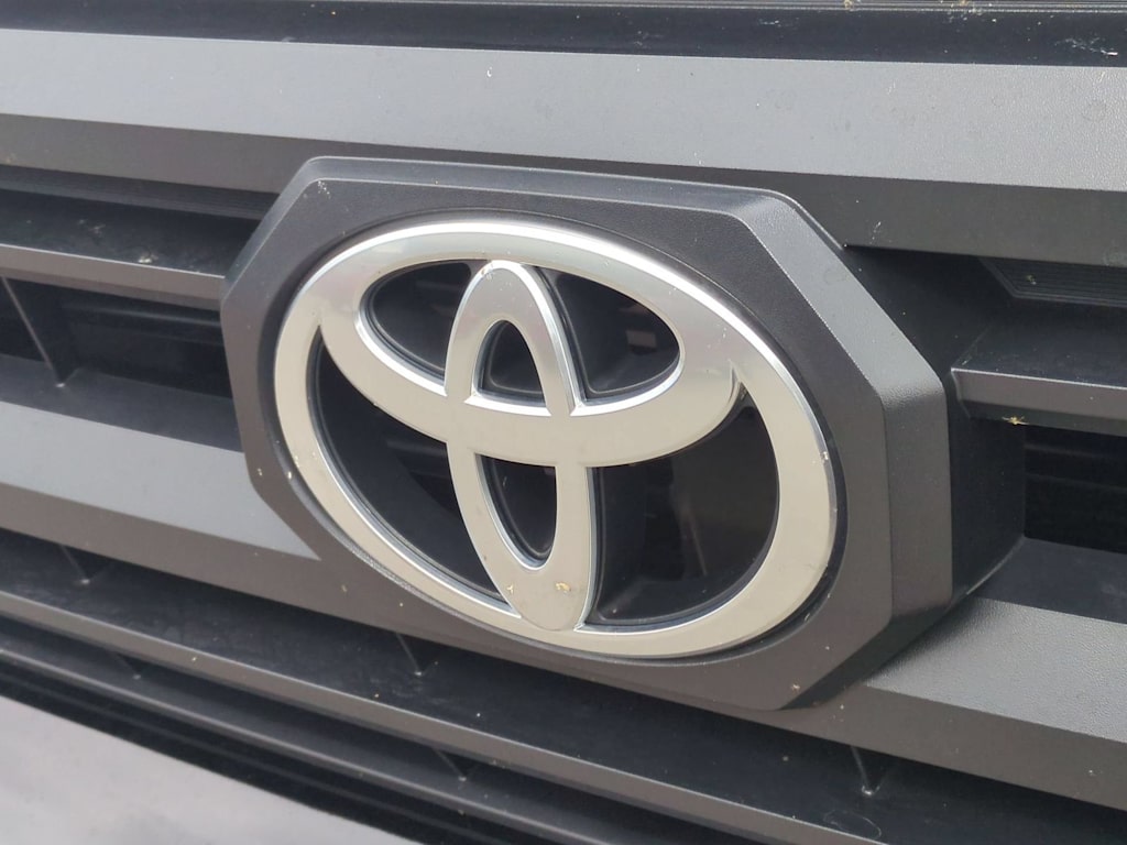 Thumbnail: 2024 Toyota Tacoma - 7
