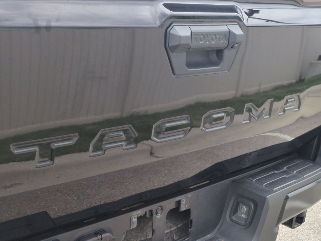 Thumbnail: 2024 Toyota Tacoma - 25