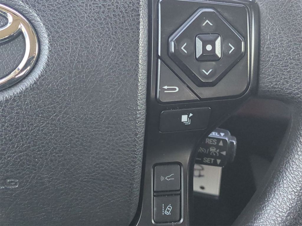 Thumbnail: 2022 Toyota Tacoma - 29