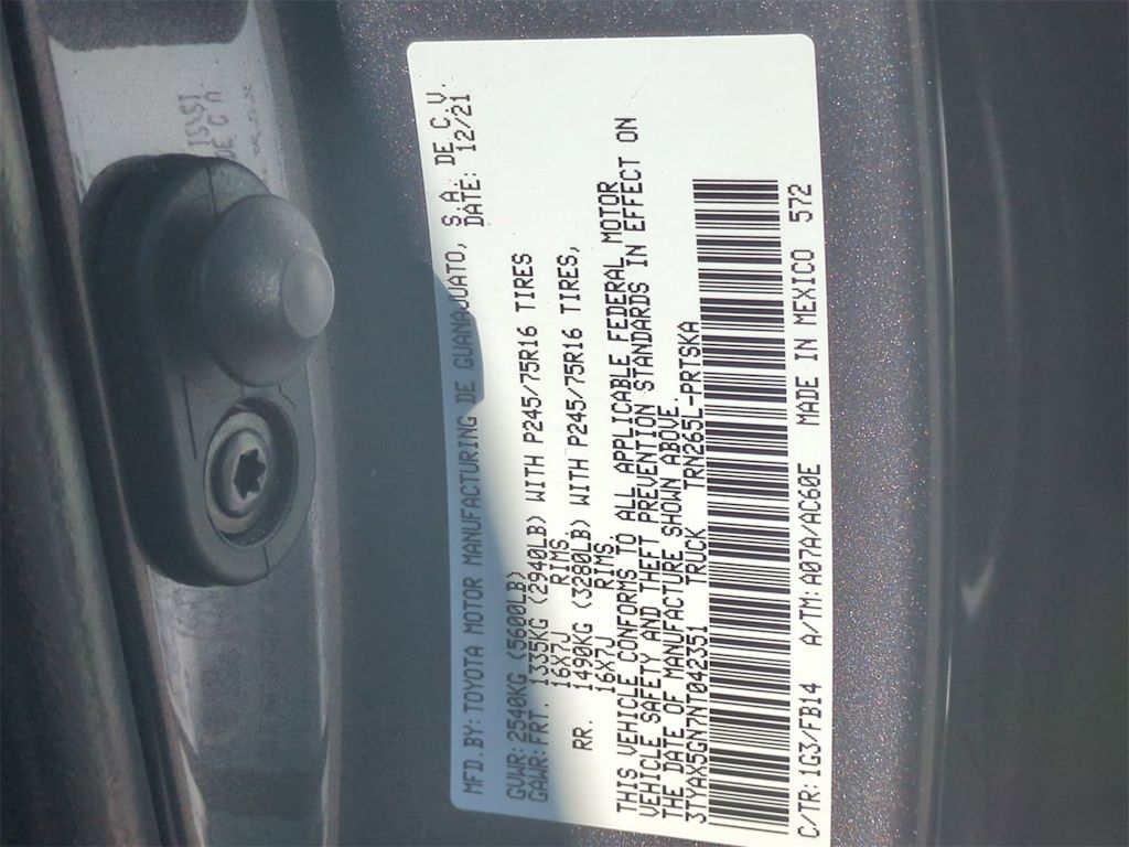 Thumbnail: 2022 Toyota Tacoma - 18