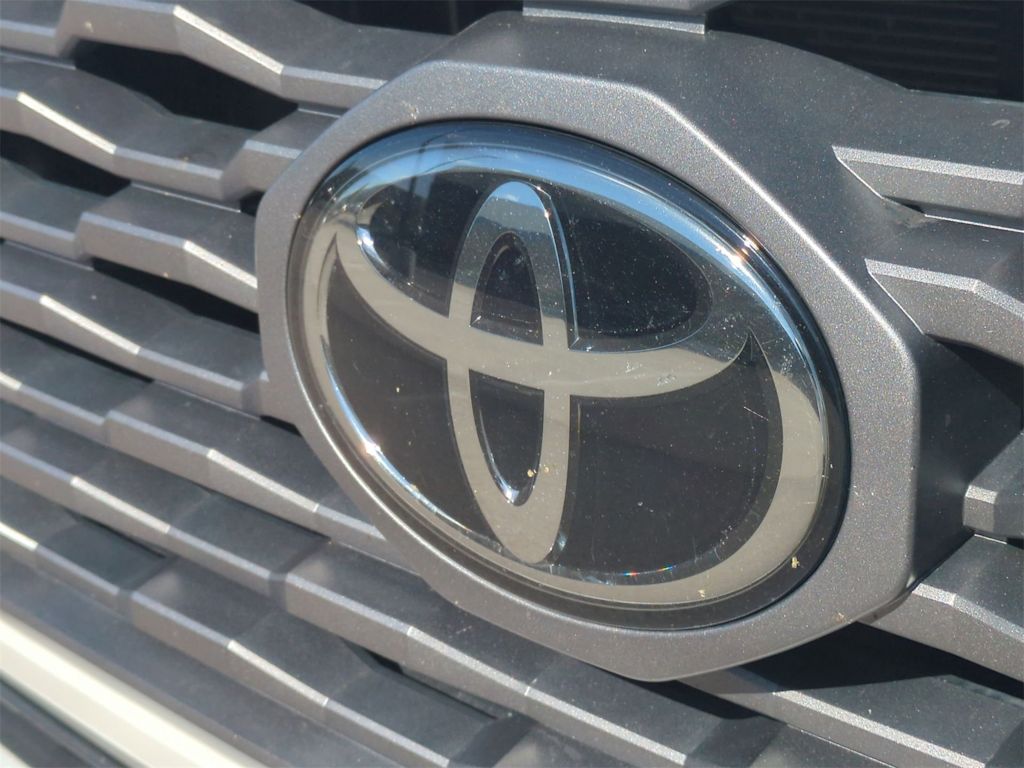 2022 Toyota Tacoma TRD Sport 6