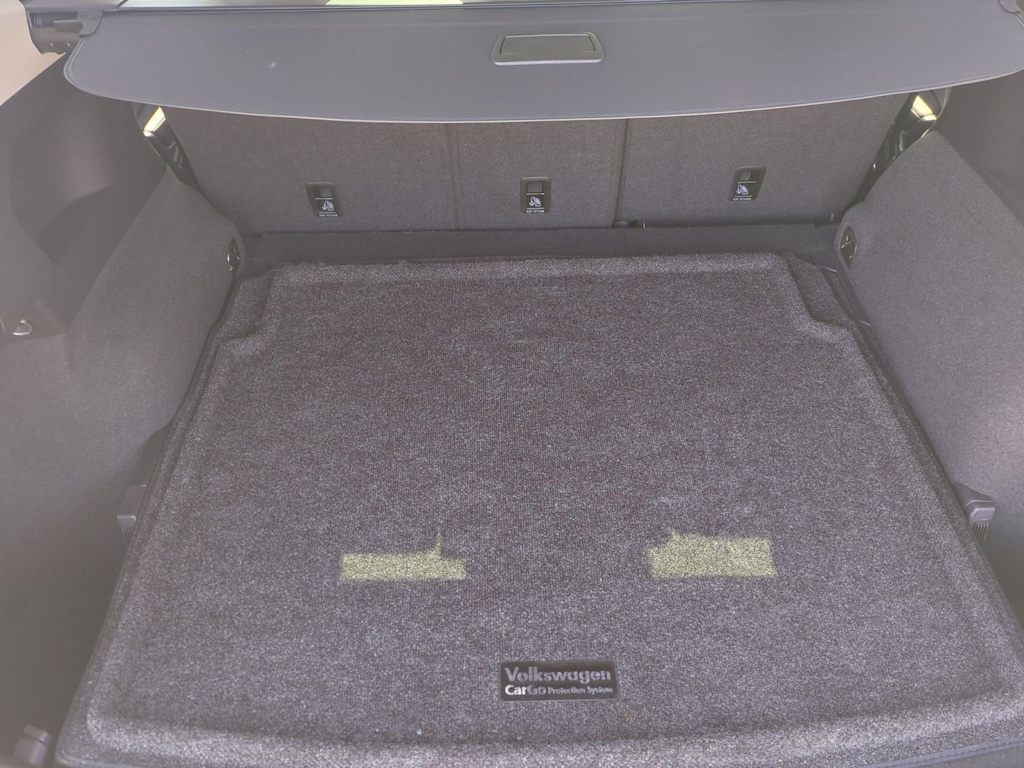 Thumbnail: 2023 Volkswagen Tiguan - 17