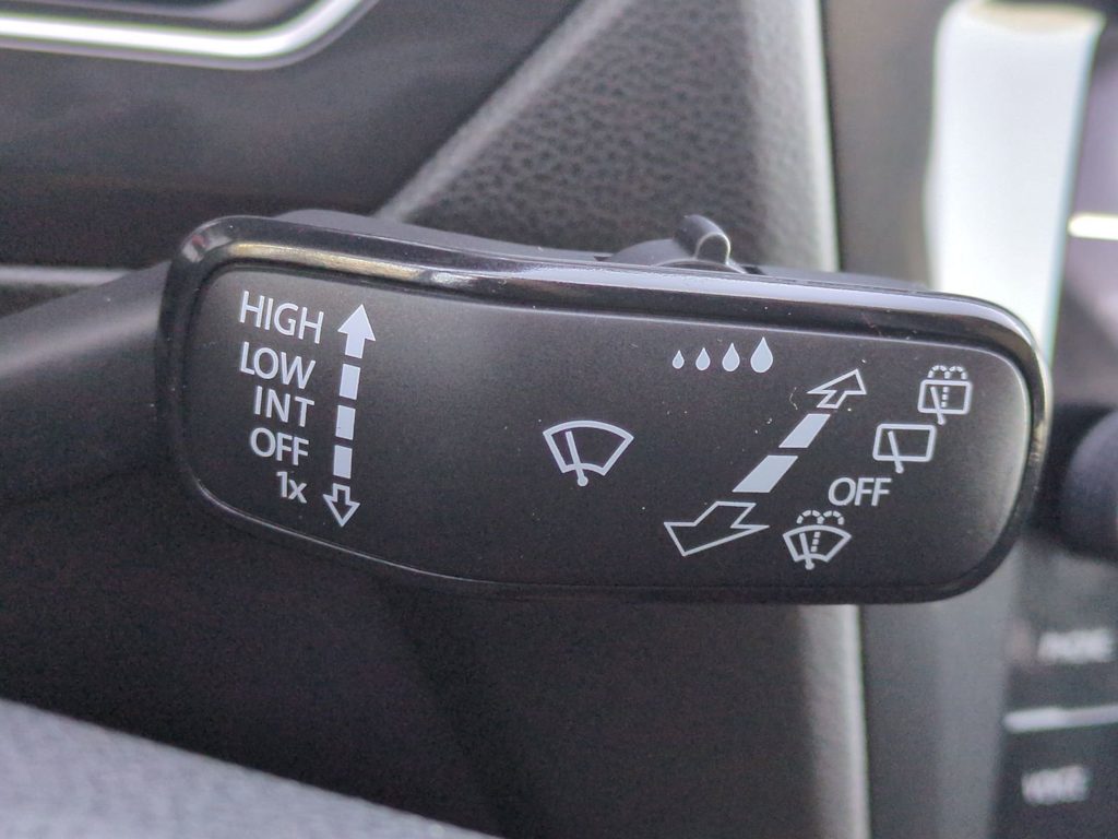 Thumbnail: 2023 Volkswagen Tiguan - 33