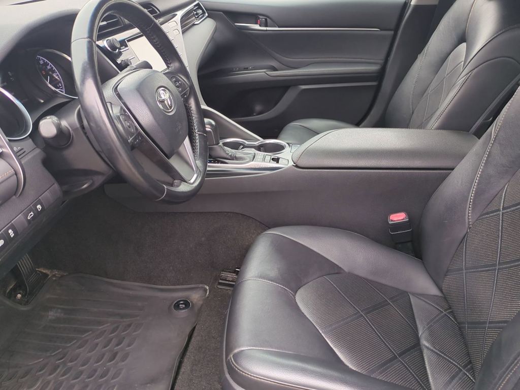Thumbnail: 2018 Toyota Camry - 10