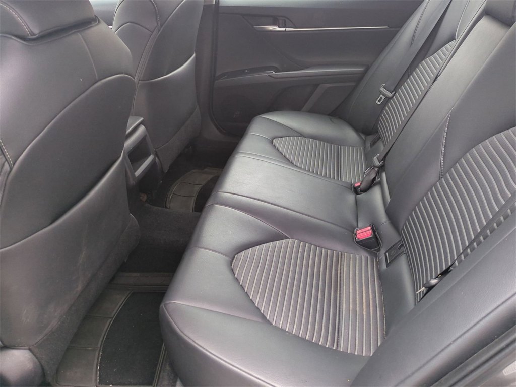 Thumbnail: 2019 Toyota Camry - 12