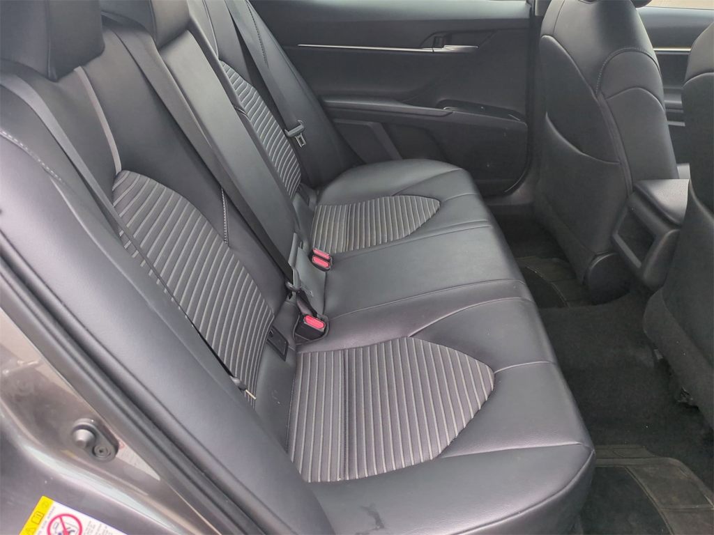 Thumbnail: 2019 Toyota Camry - 28