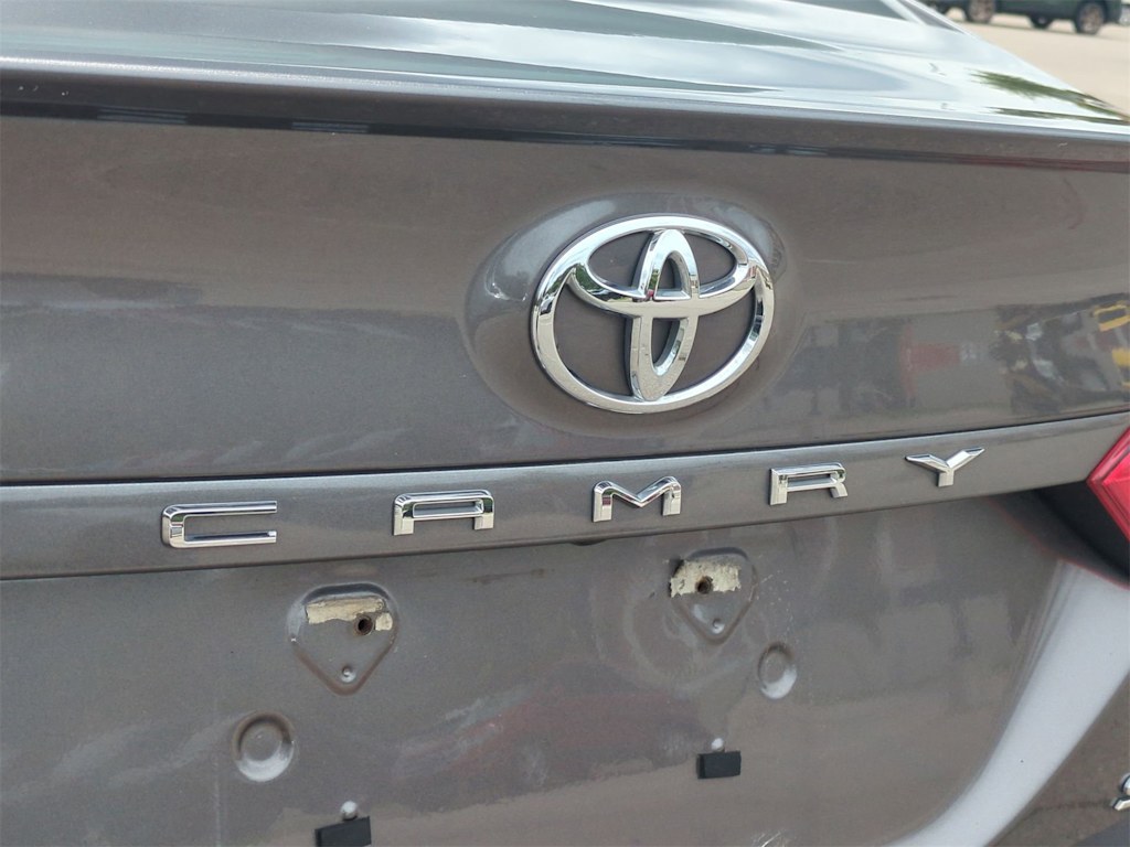 Thumbnail: 2019 Toyota Camry - 25