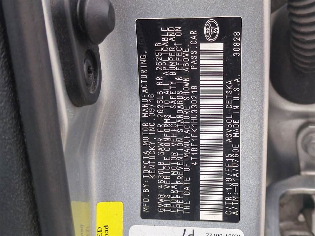 Thumbnail: 2017 Toyota Camry - 18