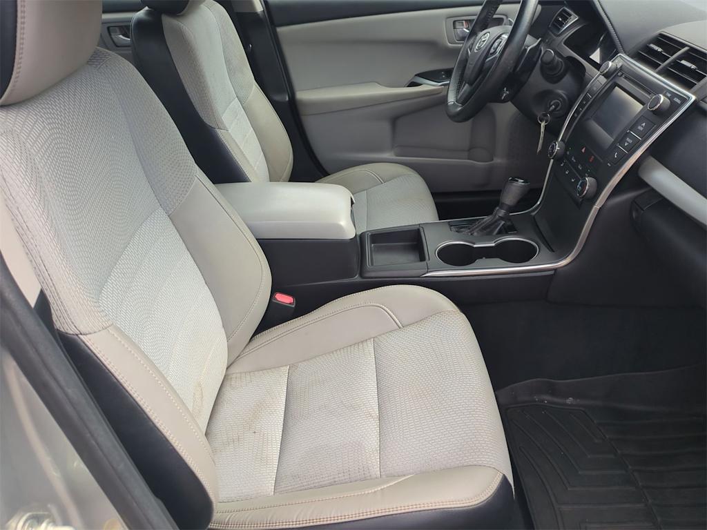 Thumbnail: 2017 Toyota Camry - 11