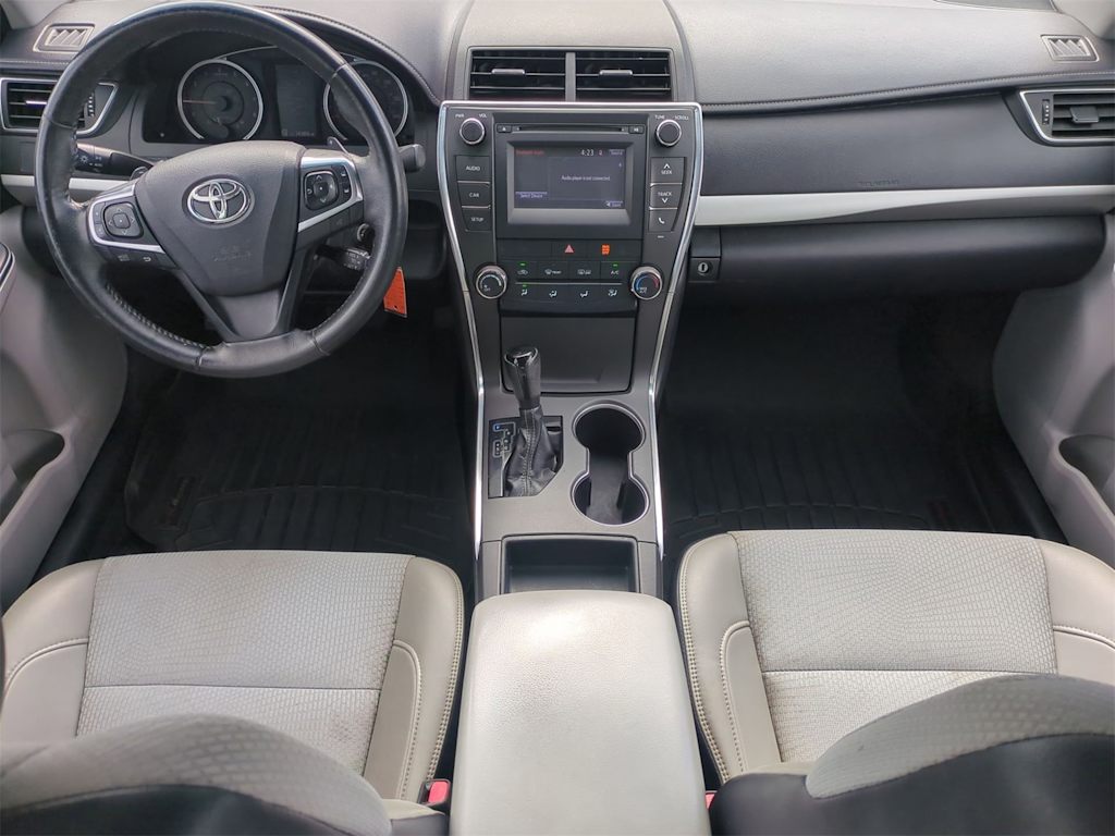 Thumbnail: 2017 Toyota Camry - 9