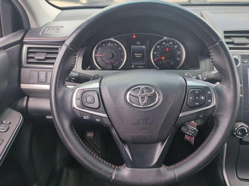 Thumbnail: 2016 Toyota Camry - 13