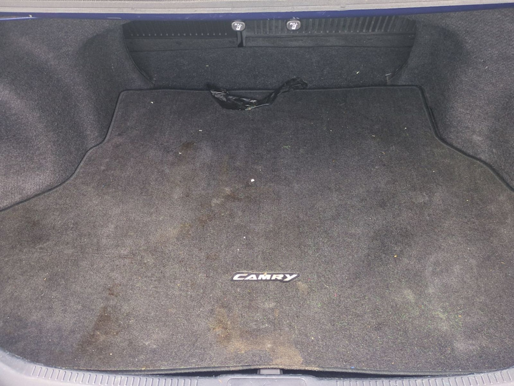 Thumbnail: 2016 Toyota Camry - 17